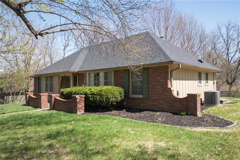 3607 E Colony Square — photo 2