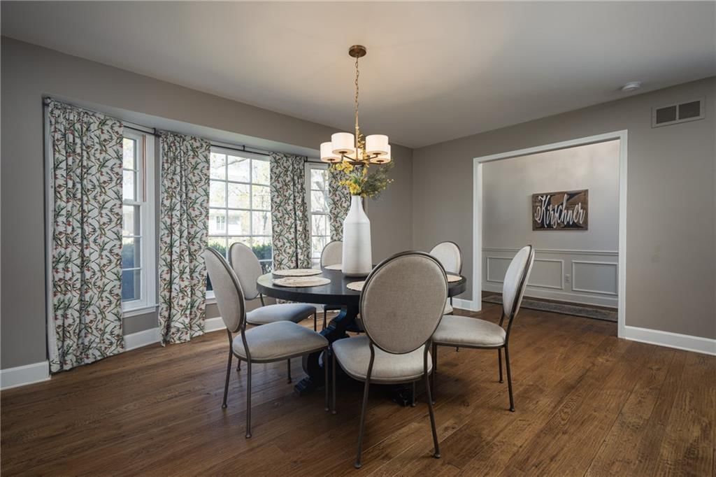 3607 E Colony Square — photo 8