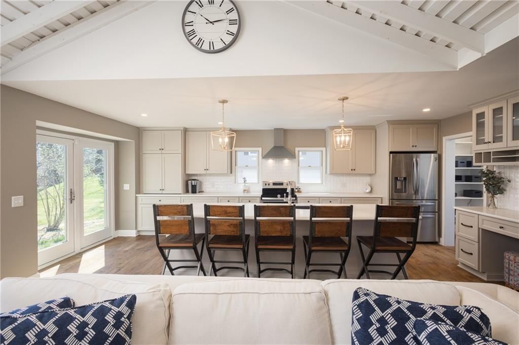 3607 E Colony Square — photo 12