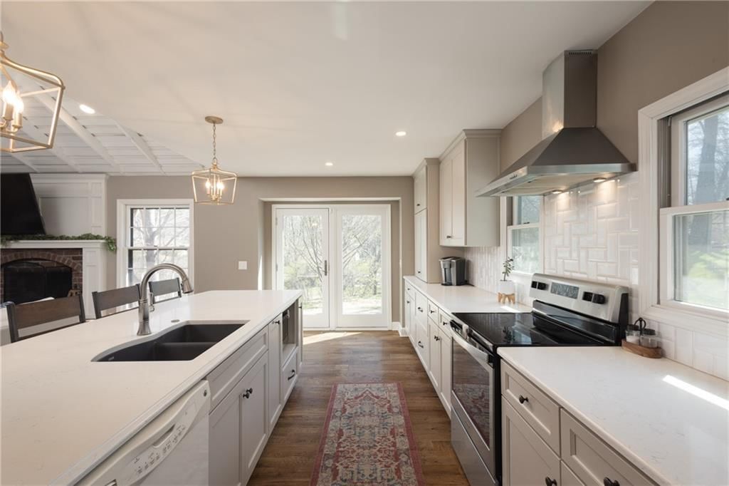 3607 E Colony Square — photo 13