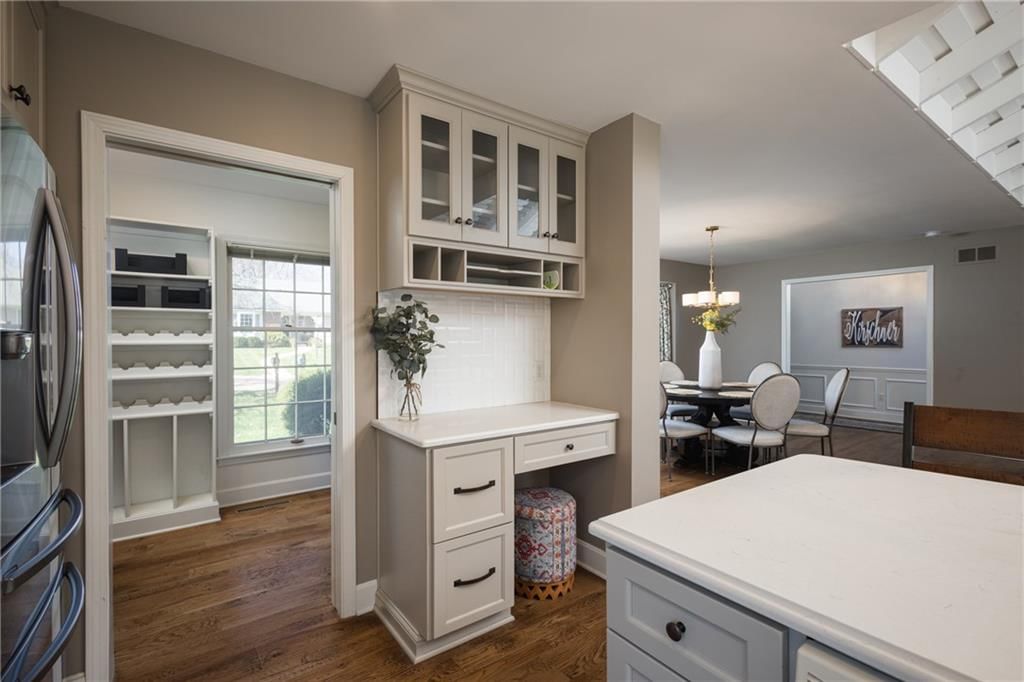 3607 E Colony Square — photo 17
