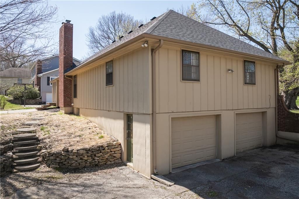 3607 E Colony Square — photo 33