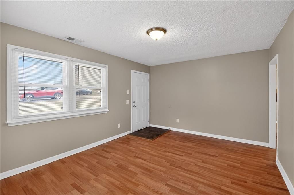 1720 S Hardy Avenue — photo 6
