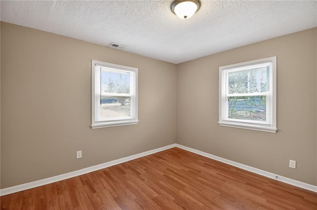 1720 S Hardy Avenue — photo 8