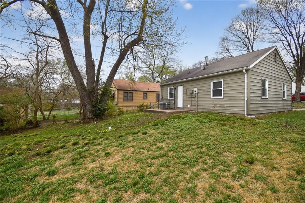 1720 S Hardy Avenue — photo 27