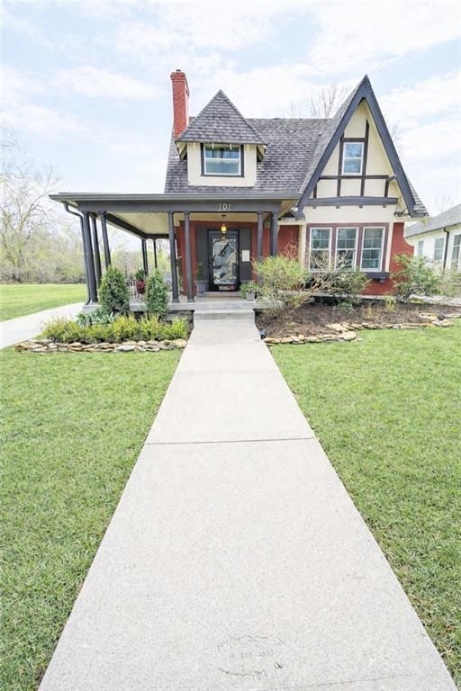 101 E Dartmouth Road, Kansas City, MO