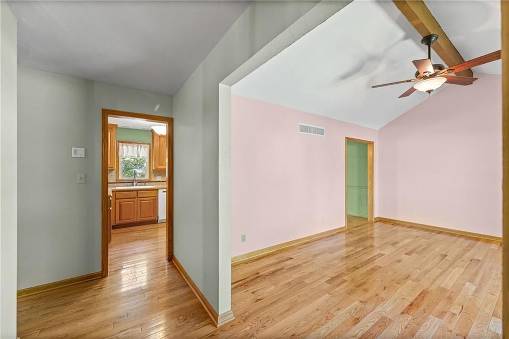 8205 W 57th Terrace — photo 6