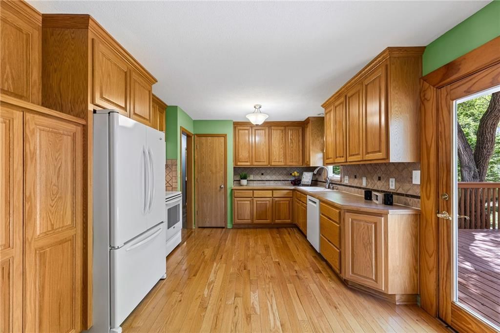 8205 W 57th Terrace — photo 13