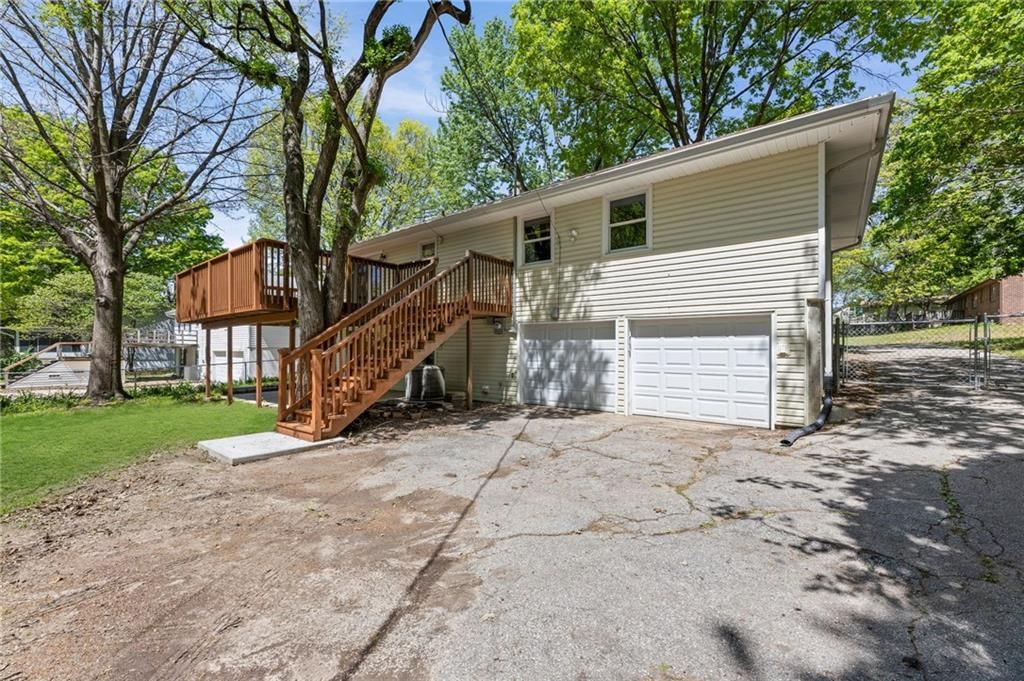 8205 W 57th Terrace — photo 39