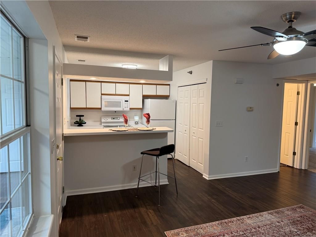 6802 N Olive Street — photo 9