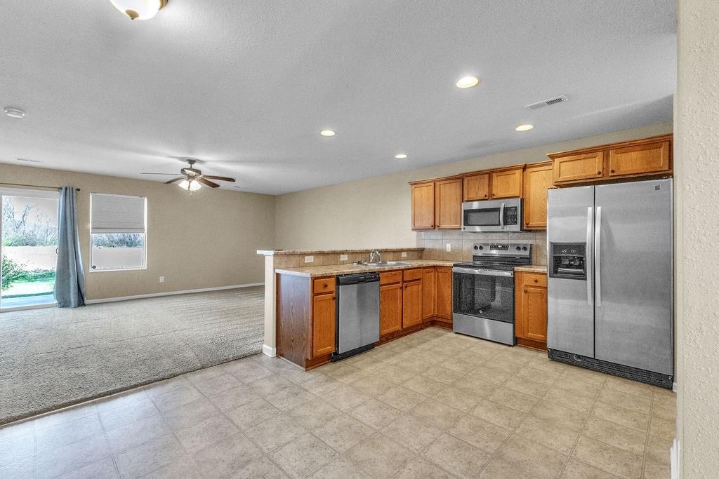 5215 Amy Court — photo 4