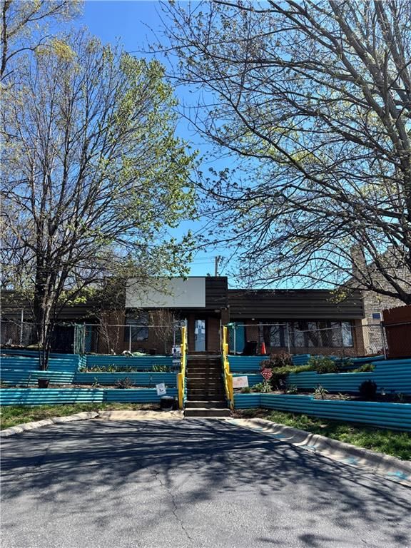 2939 Cherry Street — photo 2
