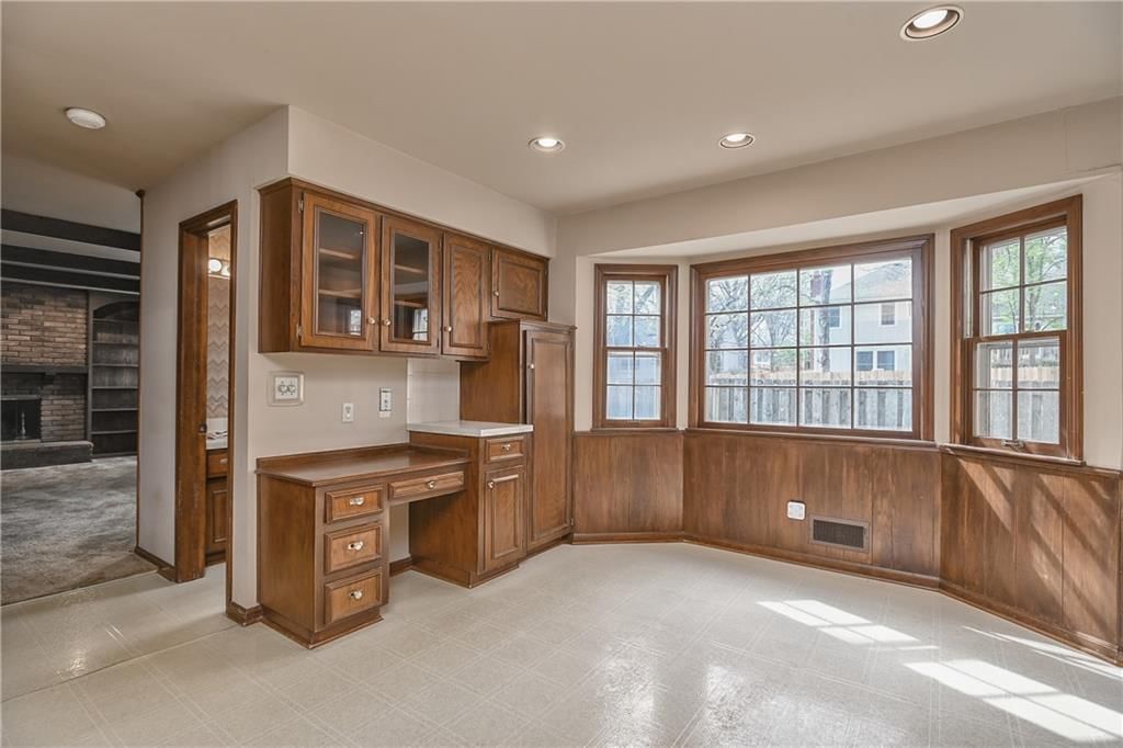 10915 W 100th Terrace — photo 11