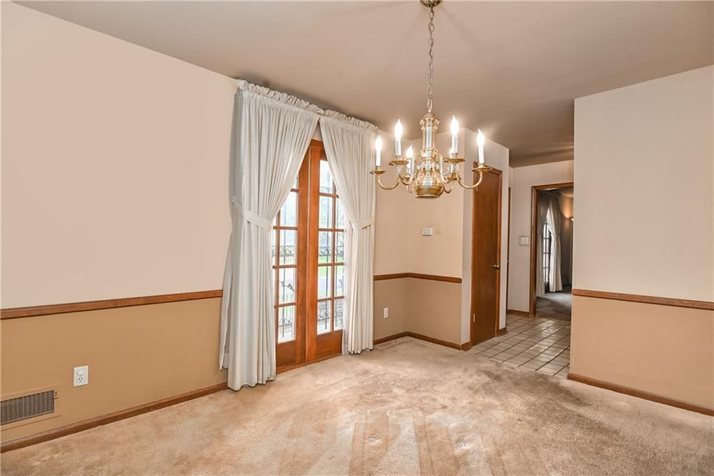 10915 W 100th Terrace — photo 13