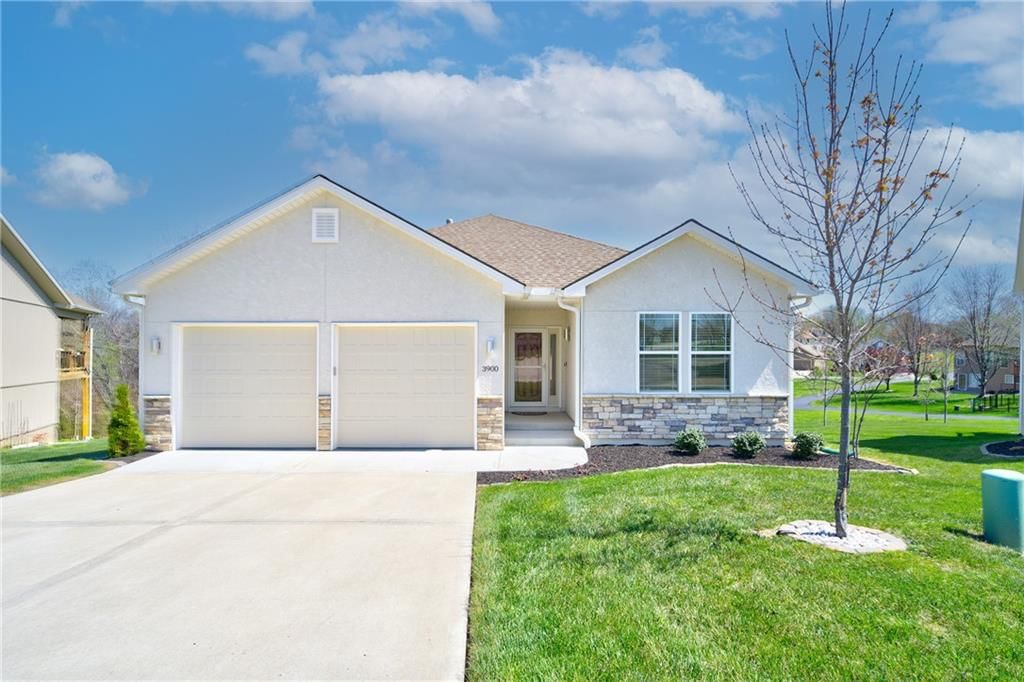 3900 NW Eclipse Place, Blue Springs, MO