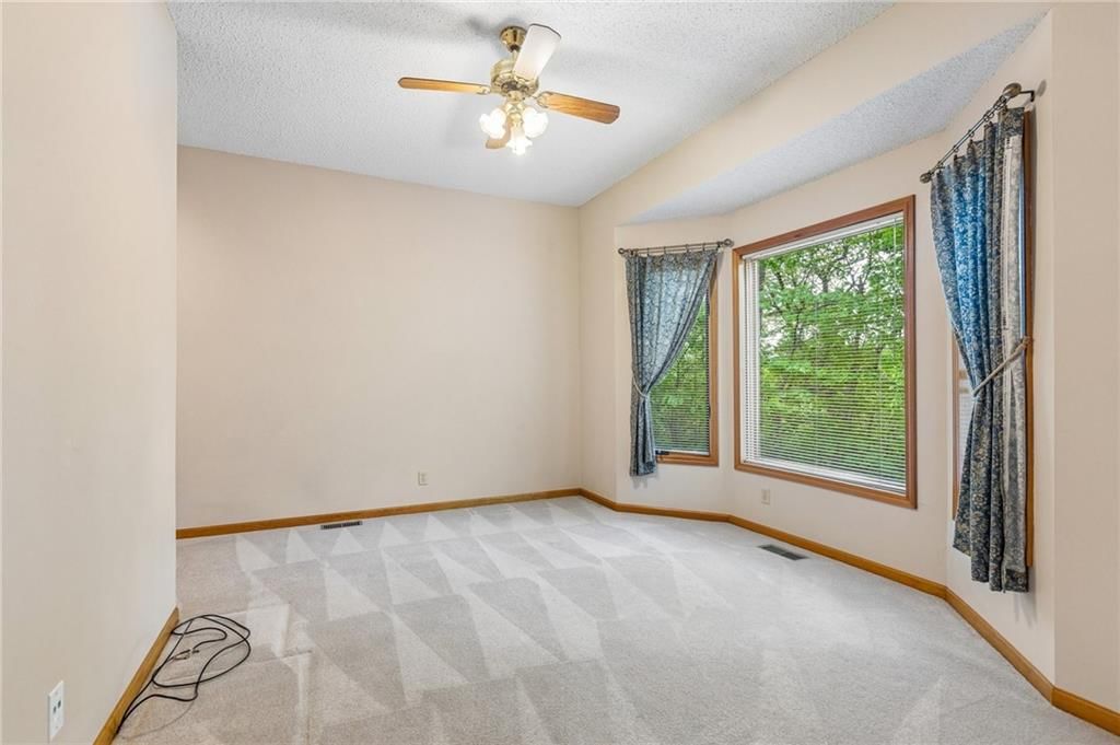 12400 E Bannister Road — photo 22
