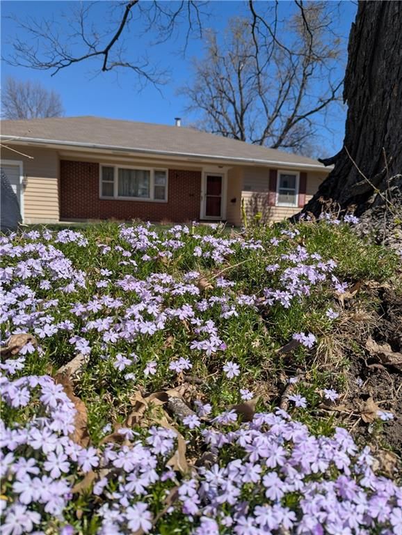 206 Hiawatha Avenue — photo 3