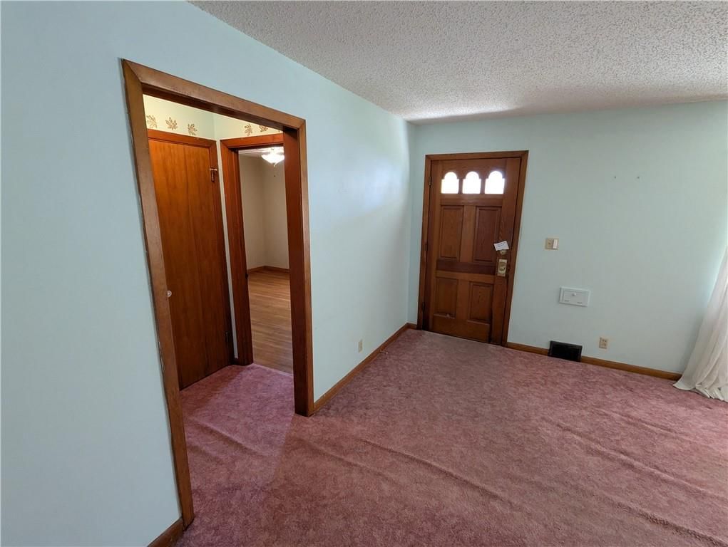 206 Hiawatha Avenue — photo 6