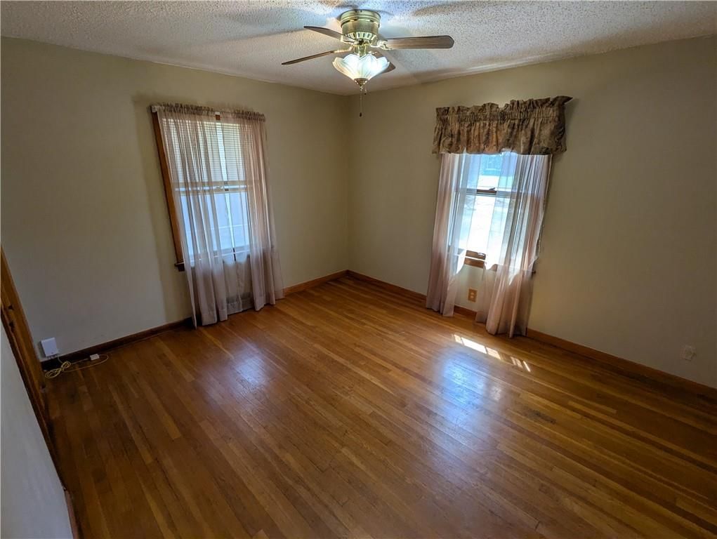 206 Hiawatha Avenue — photo 12