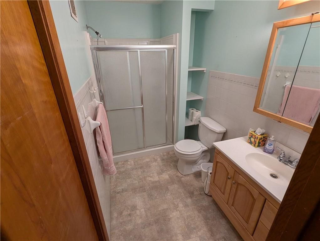 206 Hiawatha Avenue — photo 15