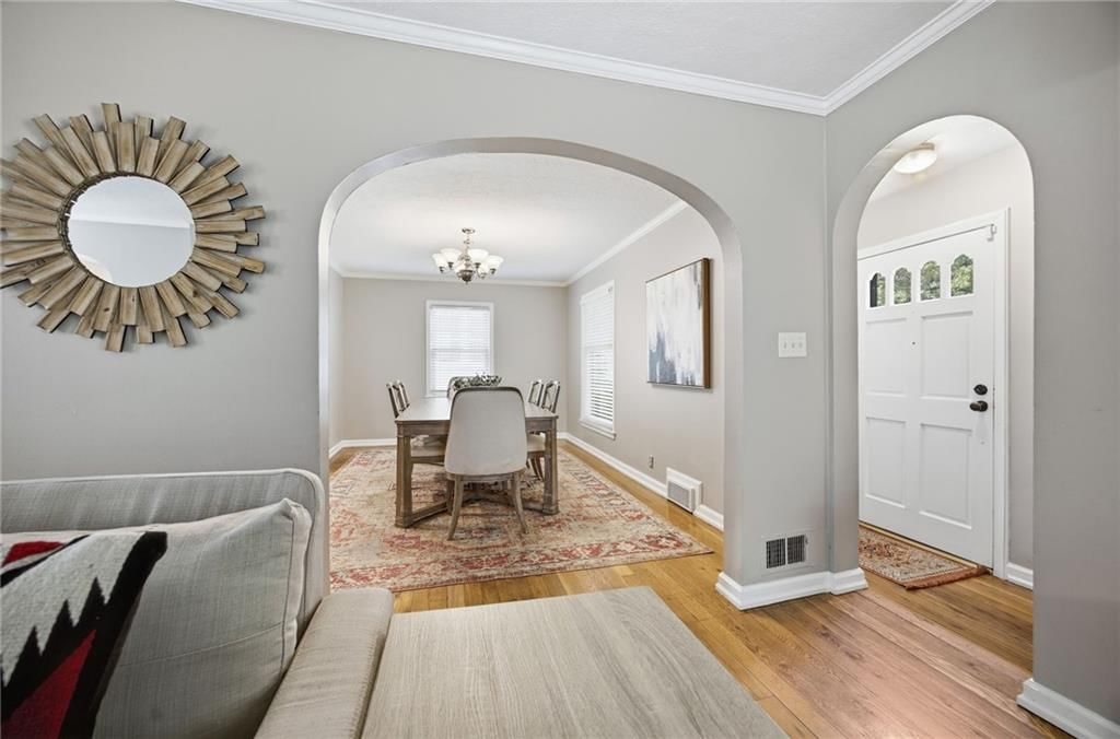 1207 W Gregory Boulevard — photo 4