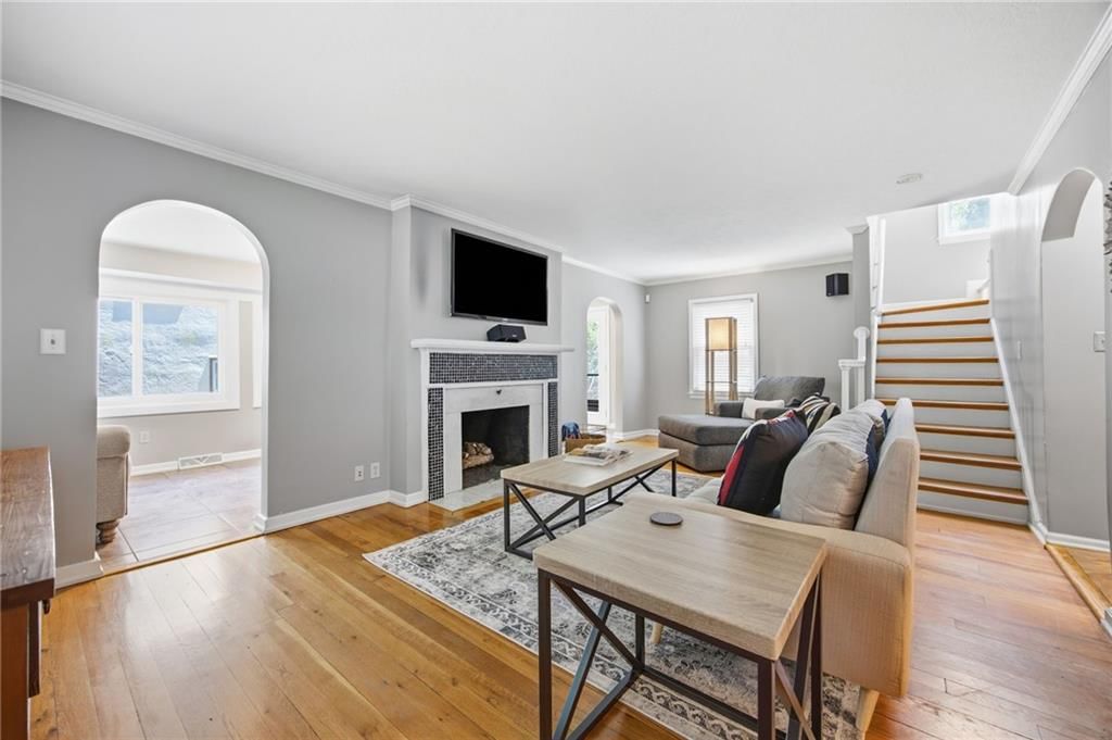 1207 W Gregory Boulevard — photo 7