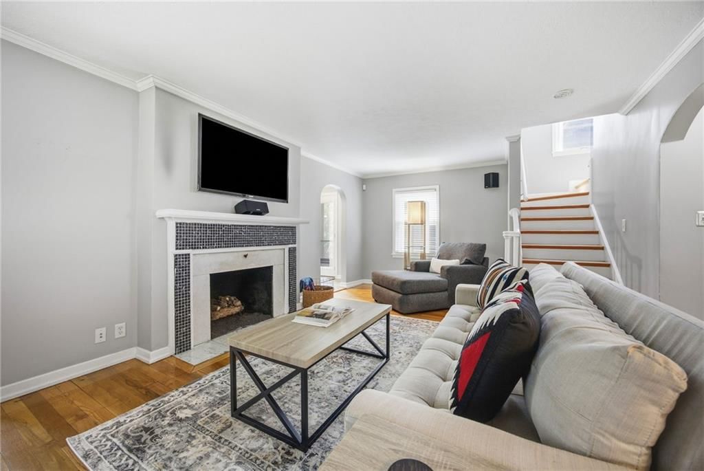 1207 W Gregory Boulevard — photo 8