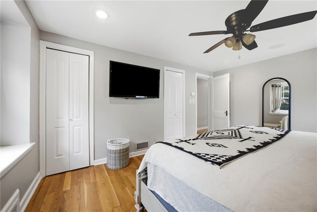 1207 W Gregory Boulevard — photo 21