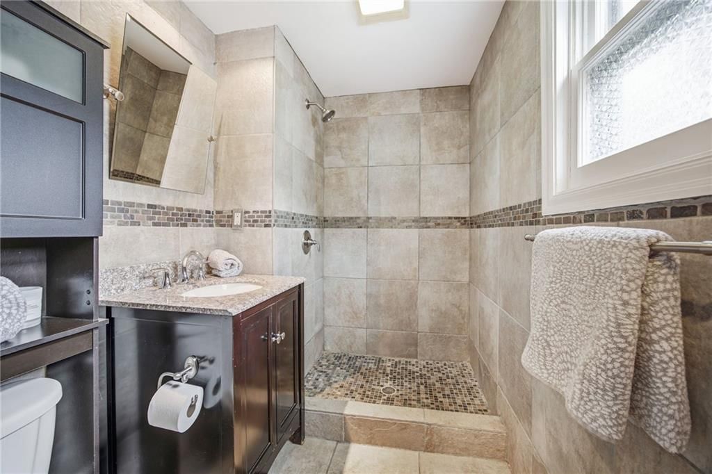 1207 W Gregory Boulevard — photo 23