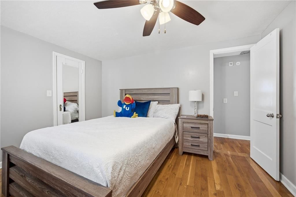 1207 W Gregory Boulevard — photo 24