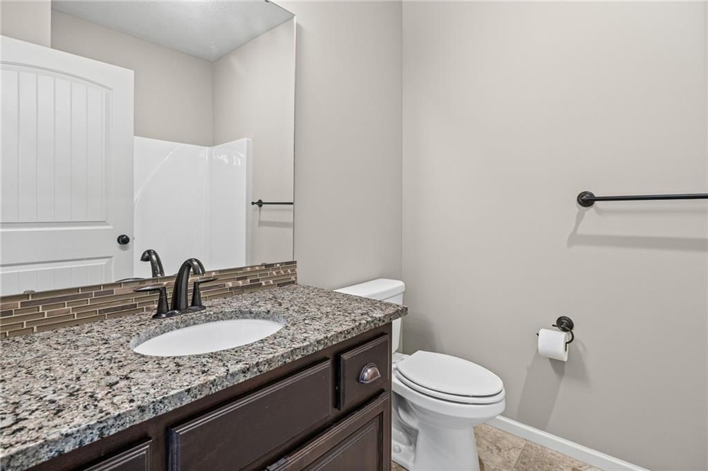 806 NW Par Drive — photo 27