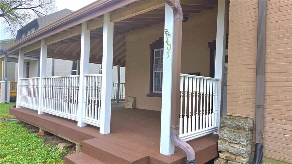 405 W Peoria Street — photo 3