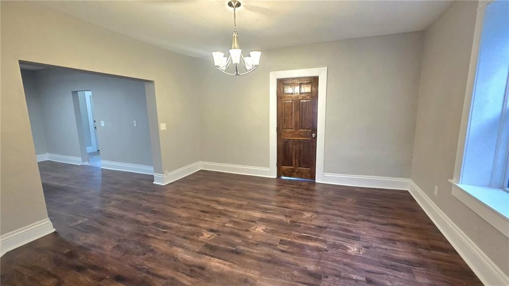 405 W Peoria Street — photo 8