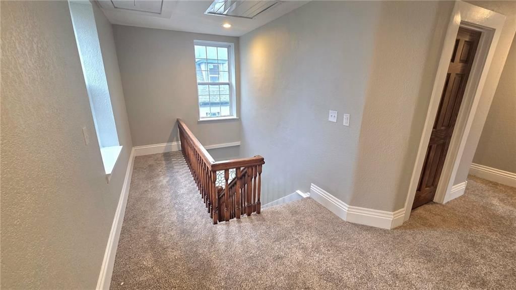 405 W Peoria Street — photo 12