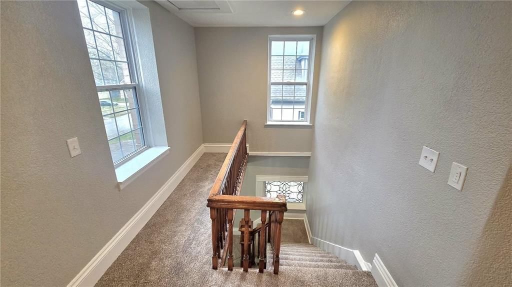 405 W Peoria Street — photo 13
