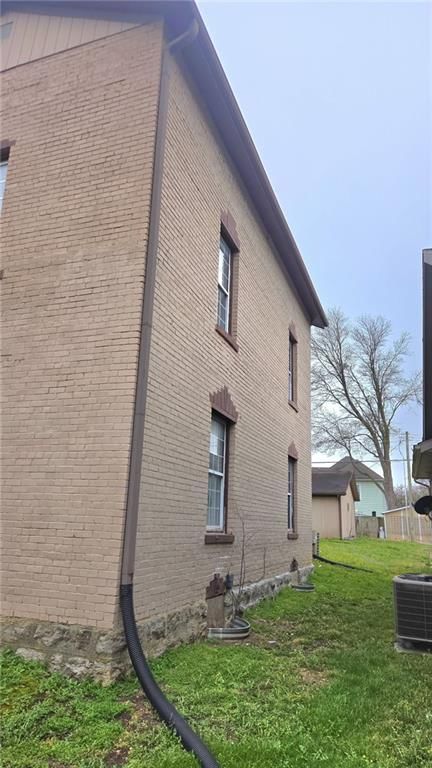 405 W Peoria Street — photo 28