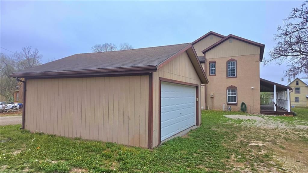 405 W Peoria Street — photo 31