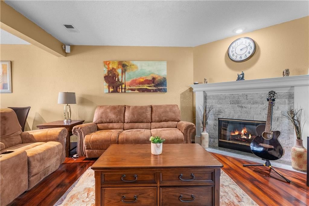 6157 NE Moonstone Court — photo 4