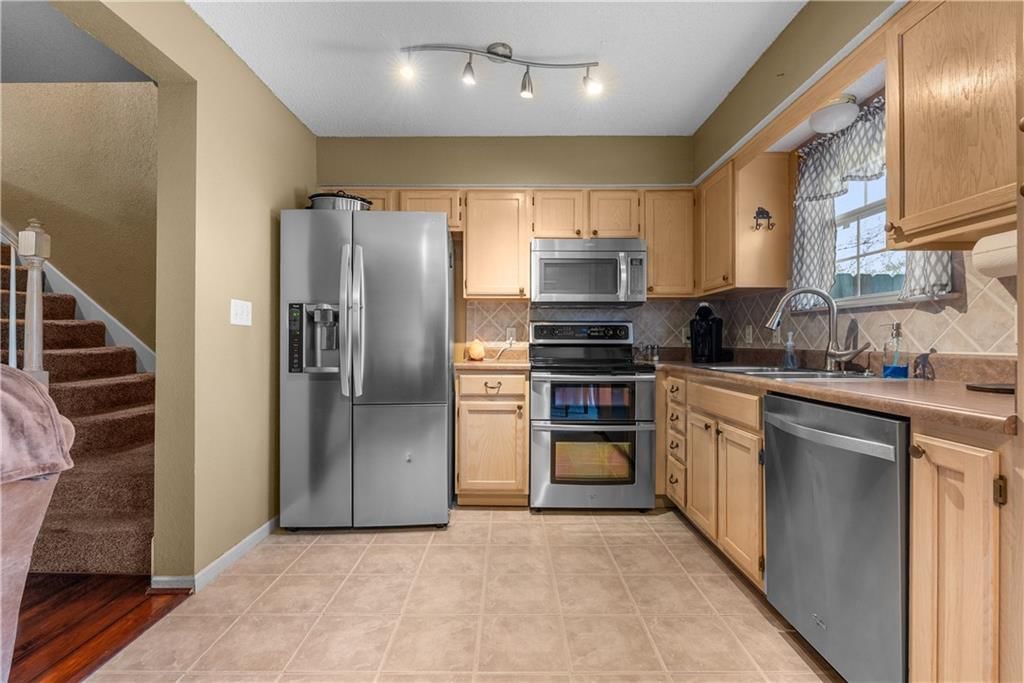 6157 NE Moonstone Court — photo 9
