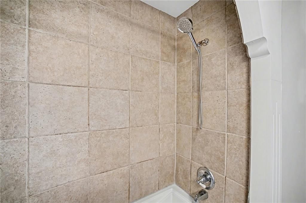 5630 Beverly Lane — photo 15