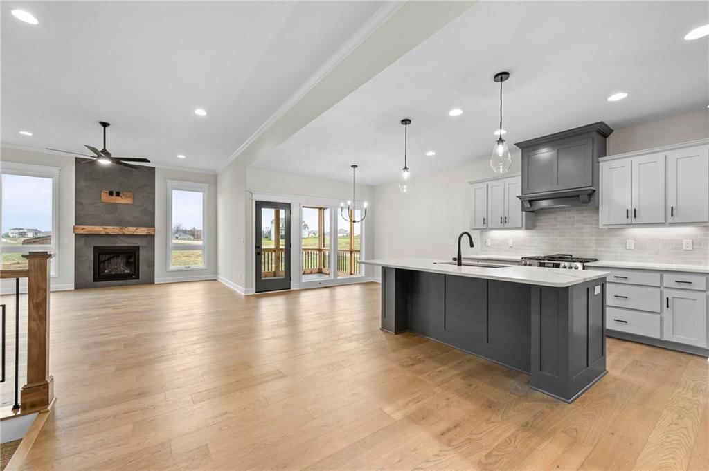 10619 N Bell Street — photo 3
