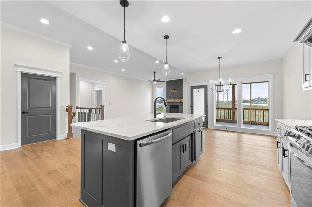 10619 N Bell Street — photo 15