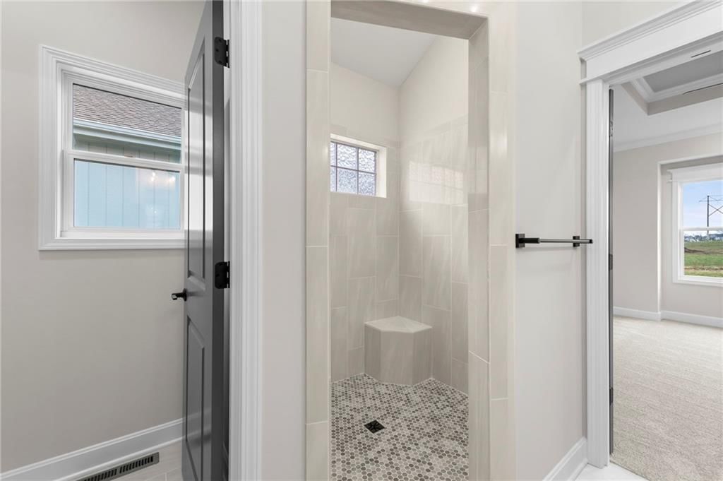 10619 N Bell Street — photo 22