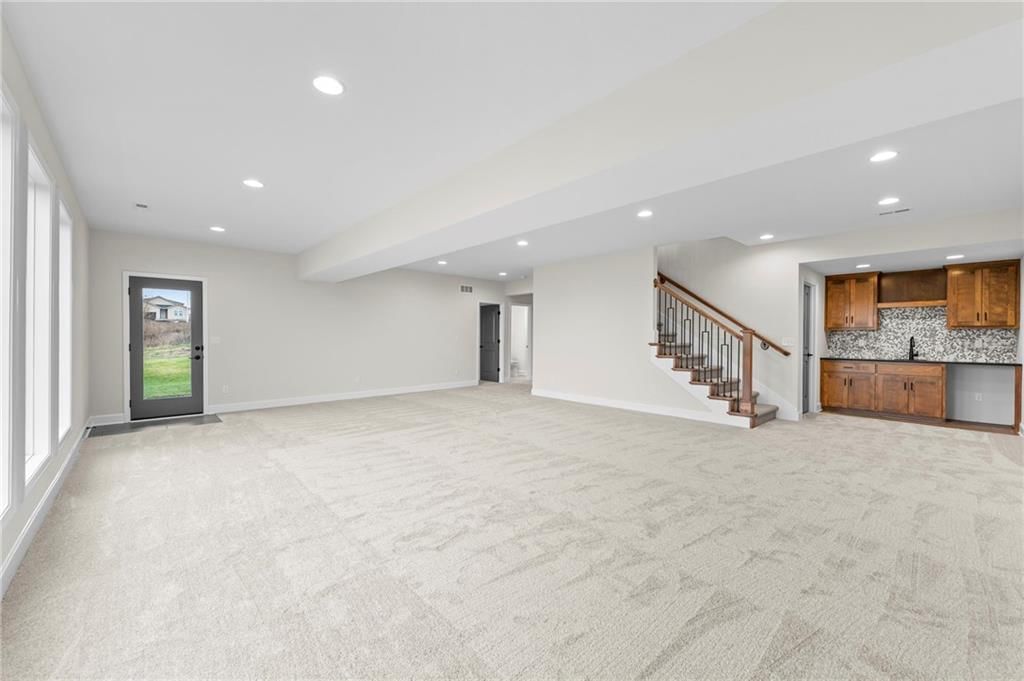 10619 N Bell Street — photo 32