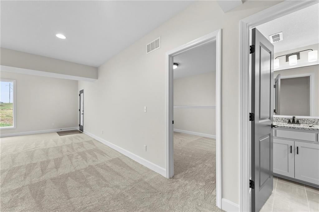 10619 N Bell Street — photo 35