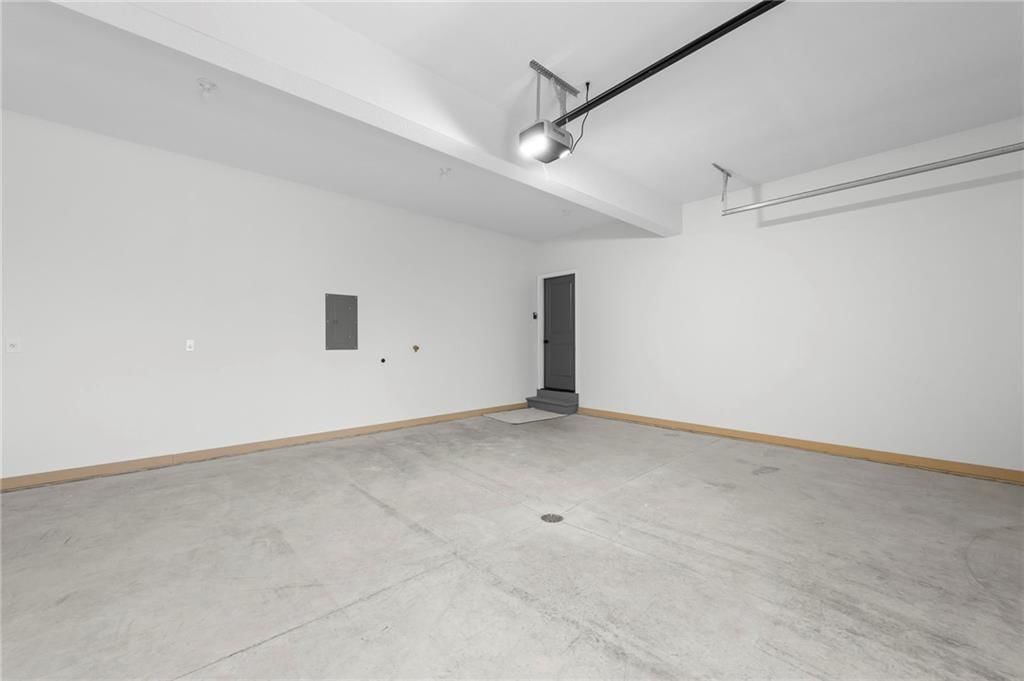10619 N Bell Street — photo 44