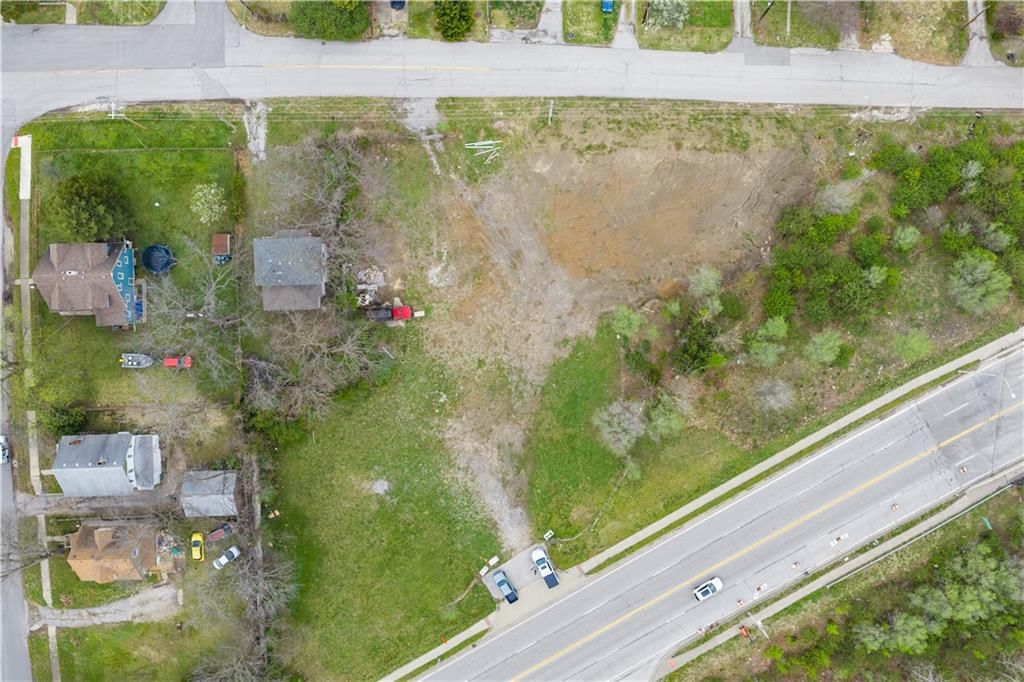 9827 E Independence Avenue — photo 4