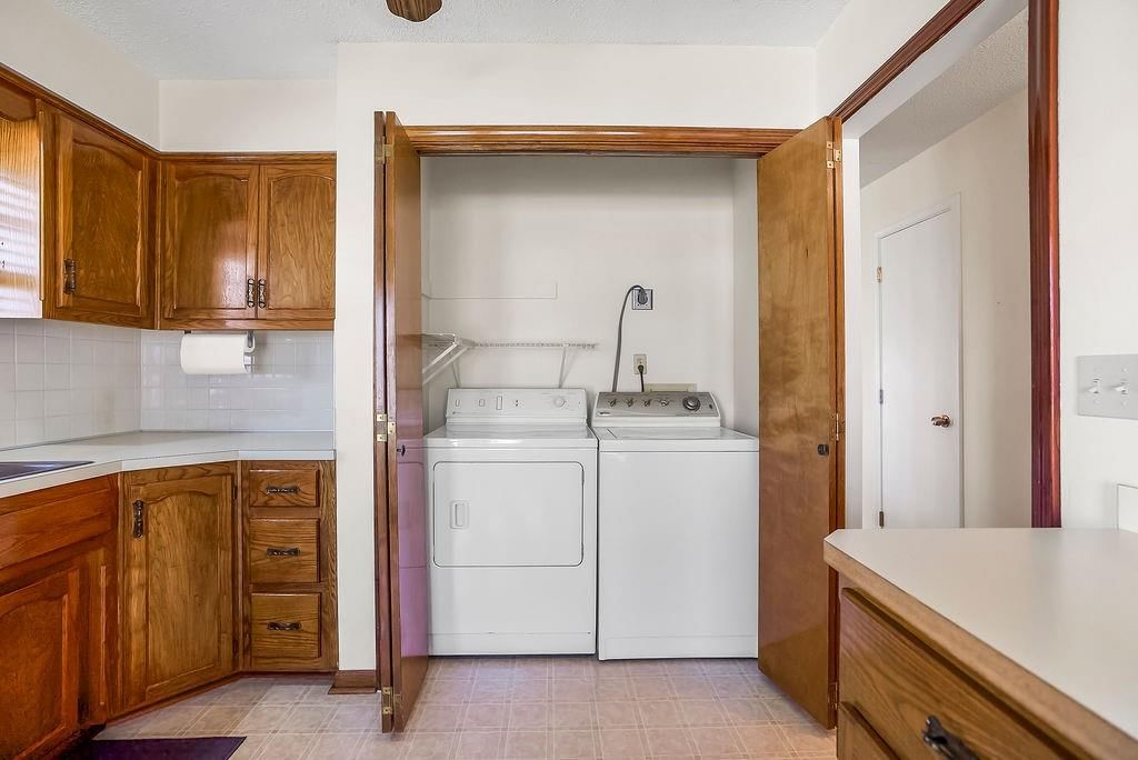 10575 LONG Street — photo 5