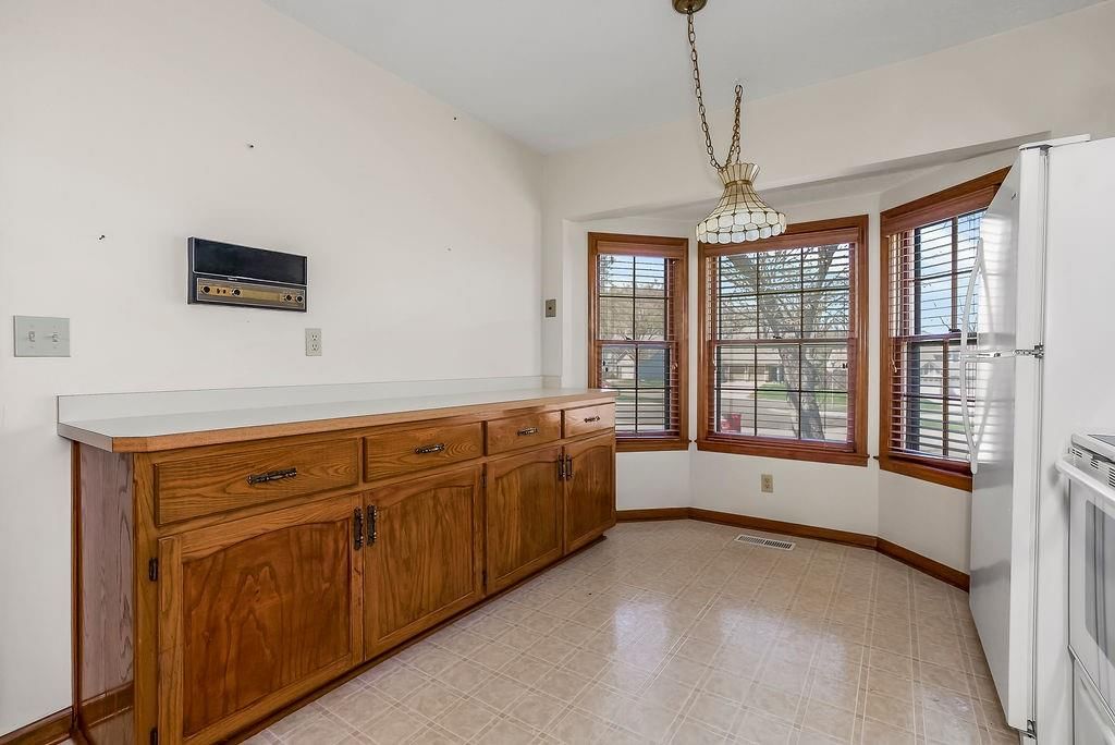 10575 LONG Street — photo 6