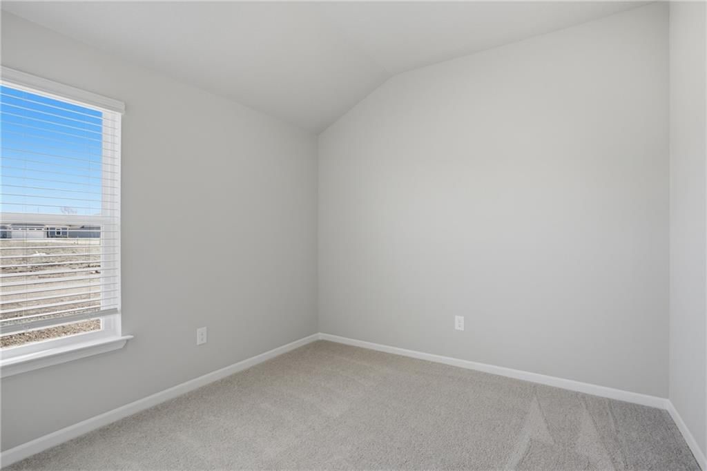 612 W Bluebird Street — photo 13